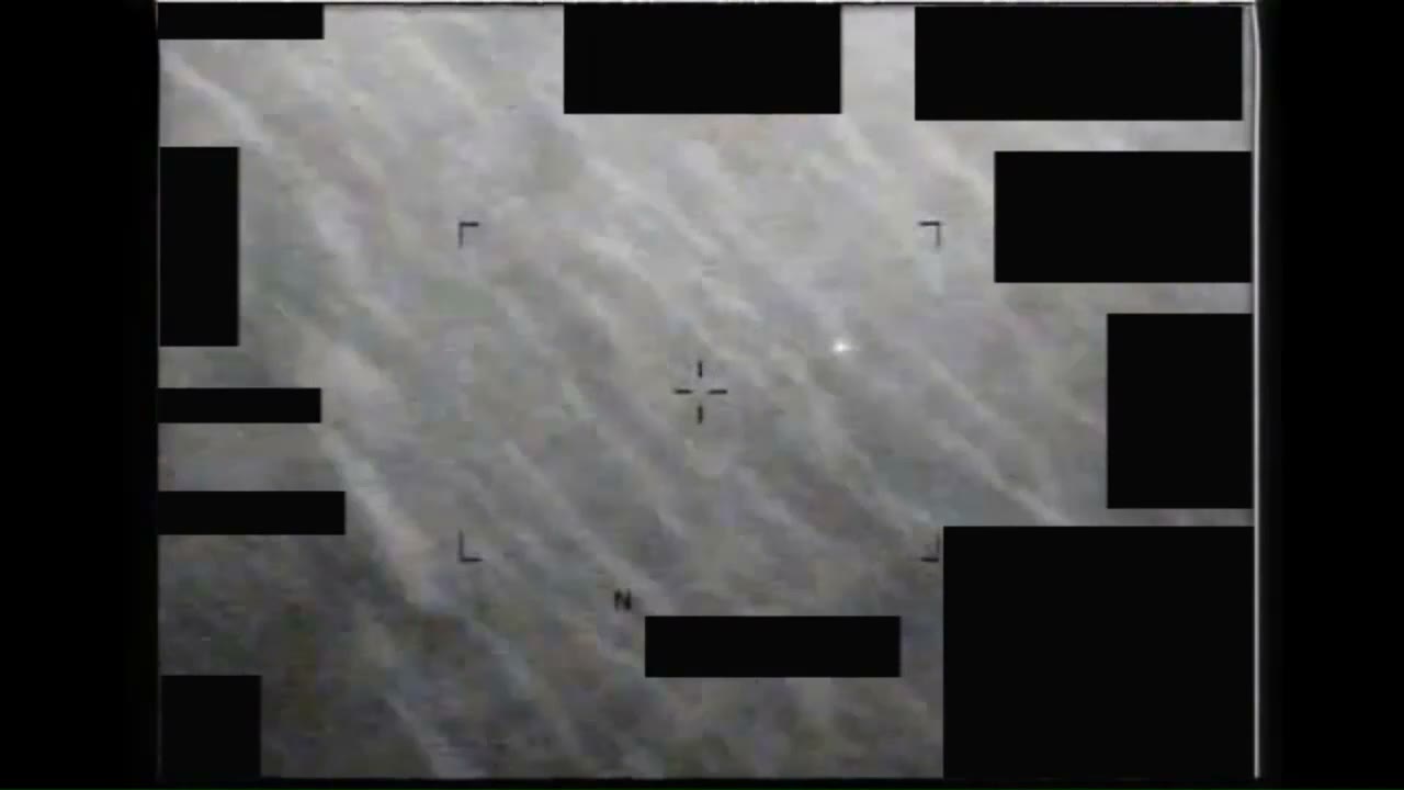 DOW-UAP-PR098のDVIDS公式映像 約211秒地点