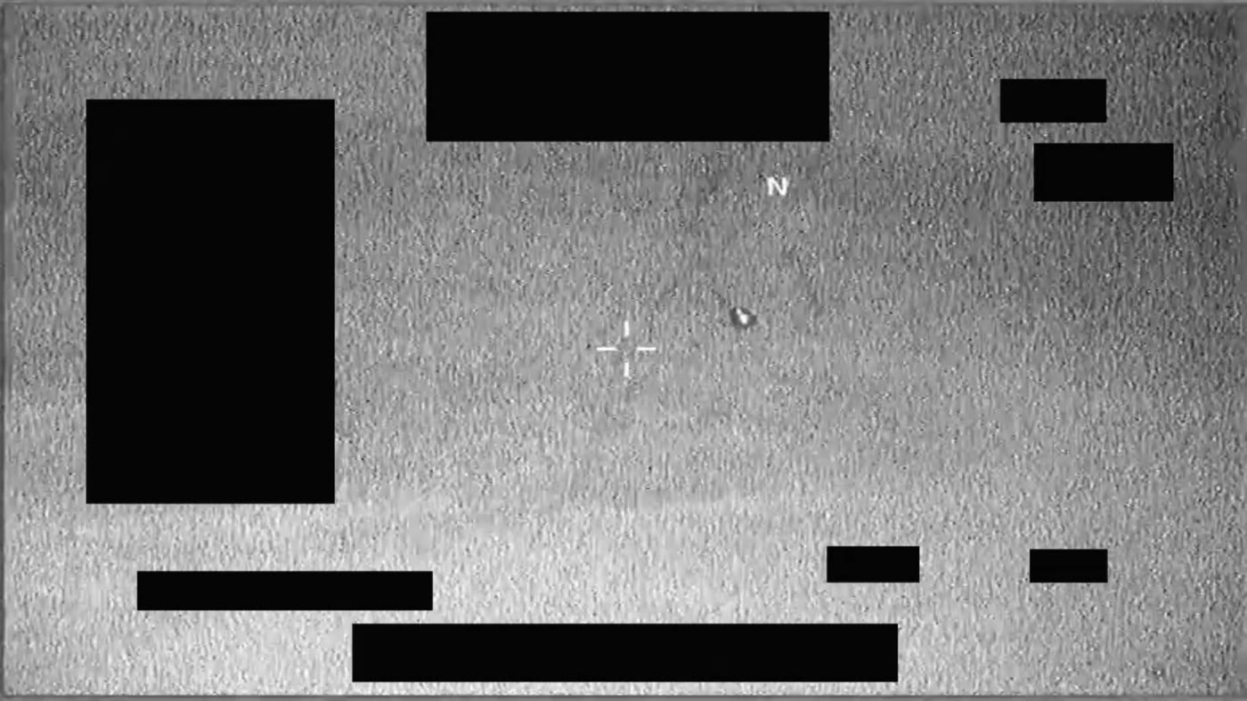 DOW-UAP-PR112のDVIDS公式映像 約10秒地点