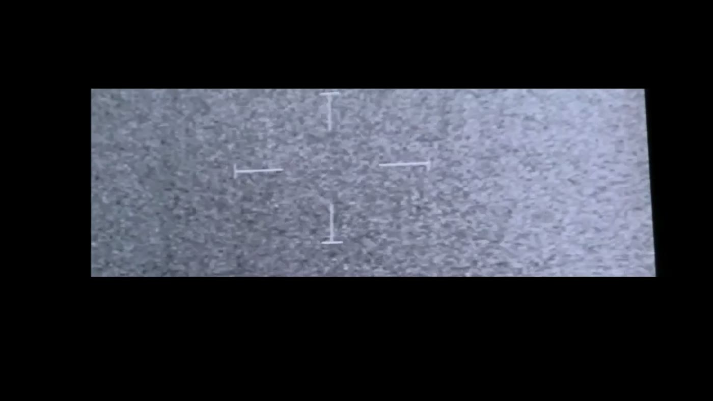 DOW-UAP-PR125のDVIDS公式映像 約14秒地点