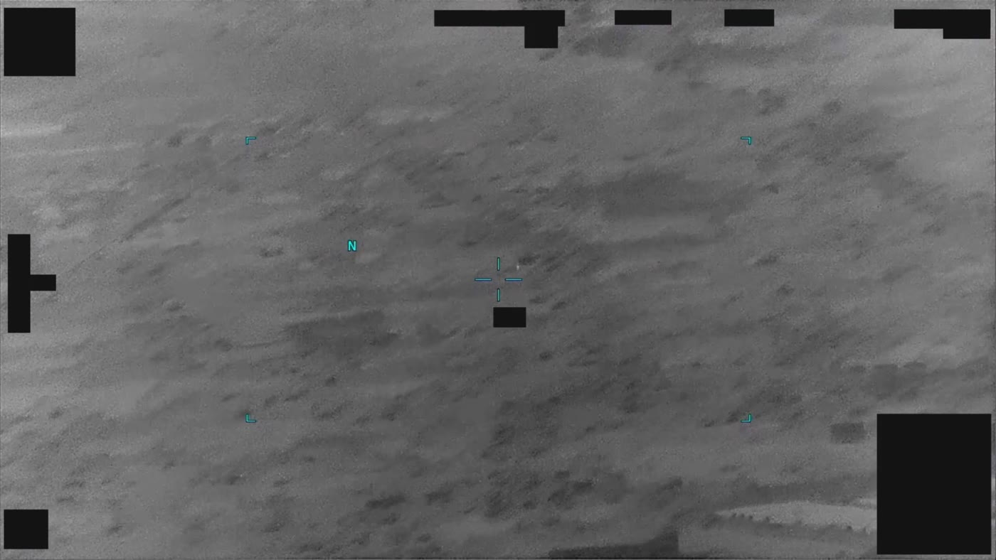 DOW-UAP-PR021のDVIDS公式映像 約5秒地点
