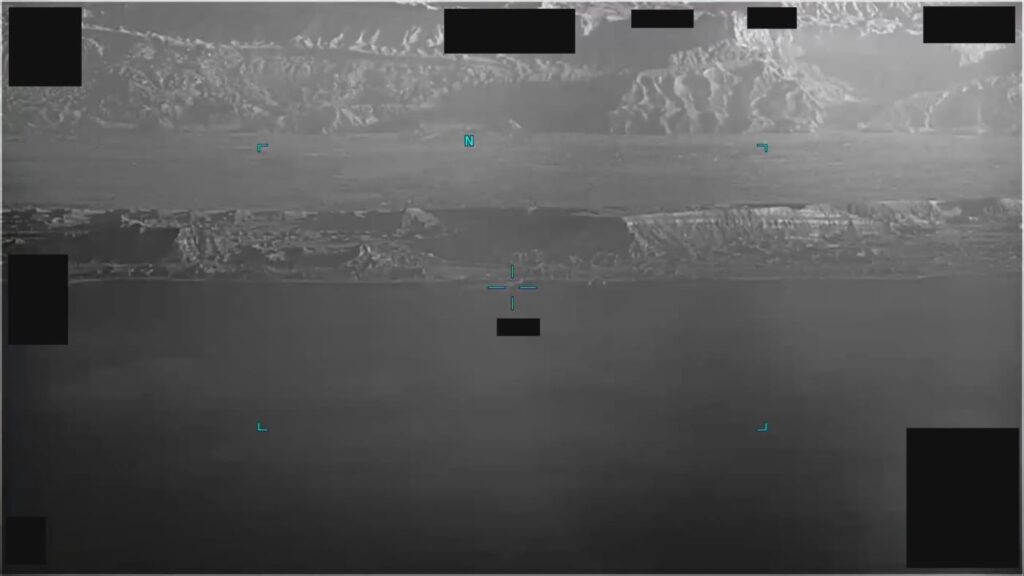 DOW-UAP-PR027のDVIDS公式映像 約59秒地点