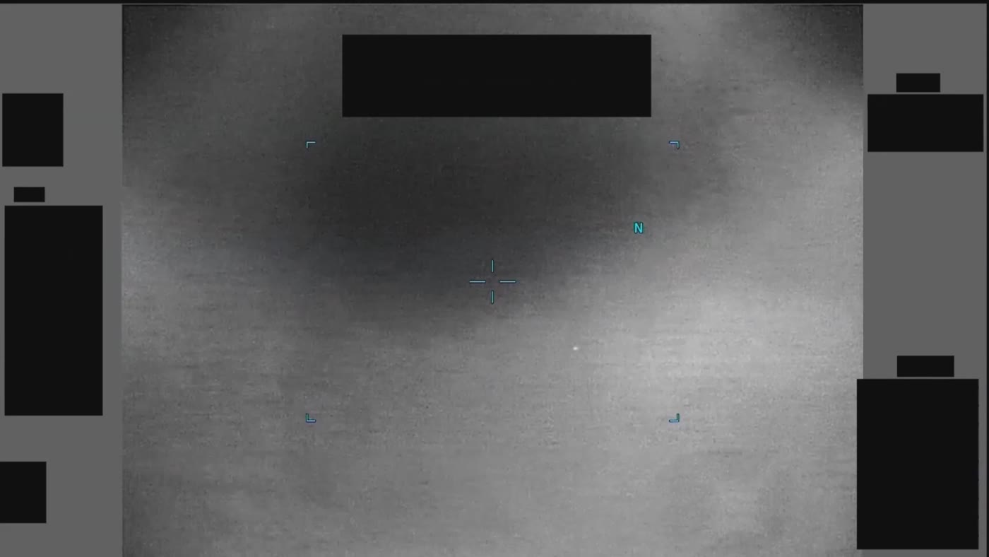 DOW-UAP-PR041のDVIDS公式映像 約47秒地点