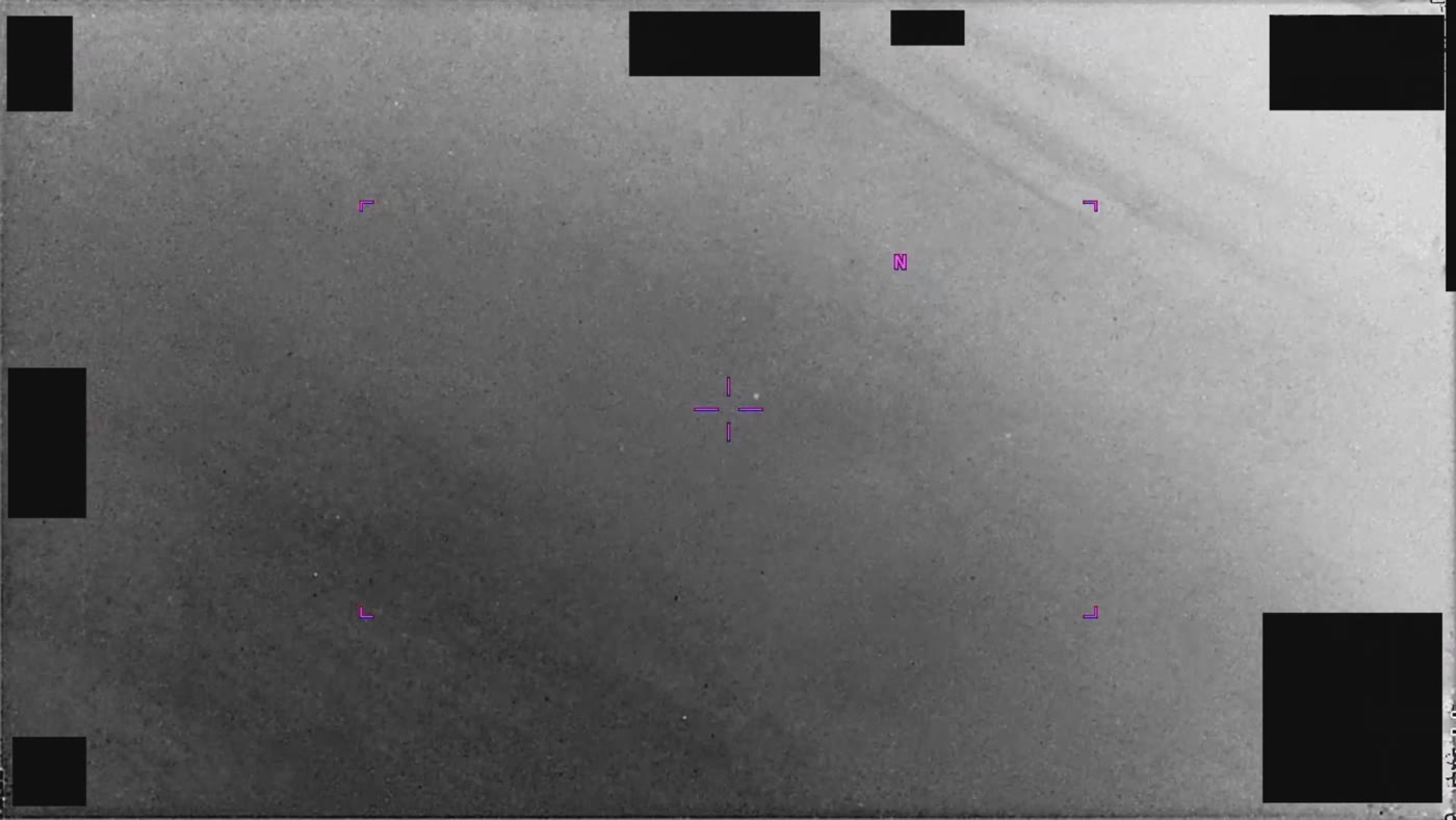 DOW-UAP-PR048のDVIDS公式映像 約19秒地点