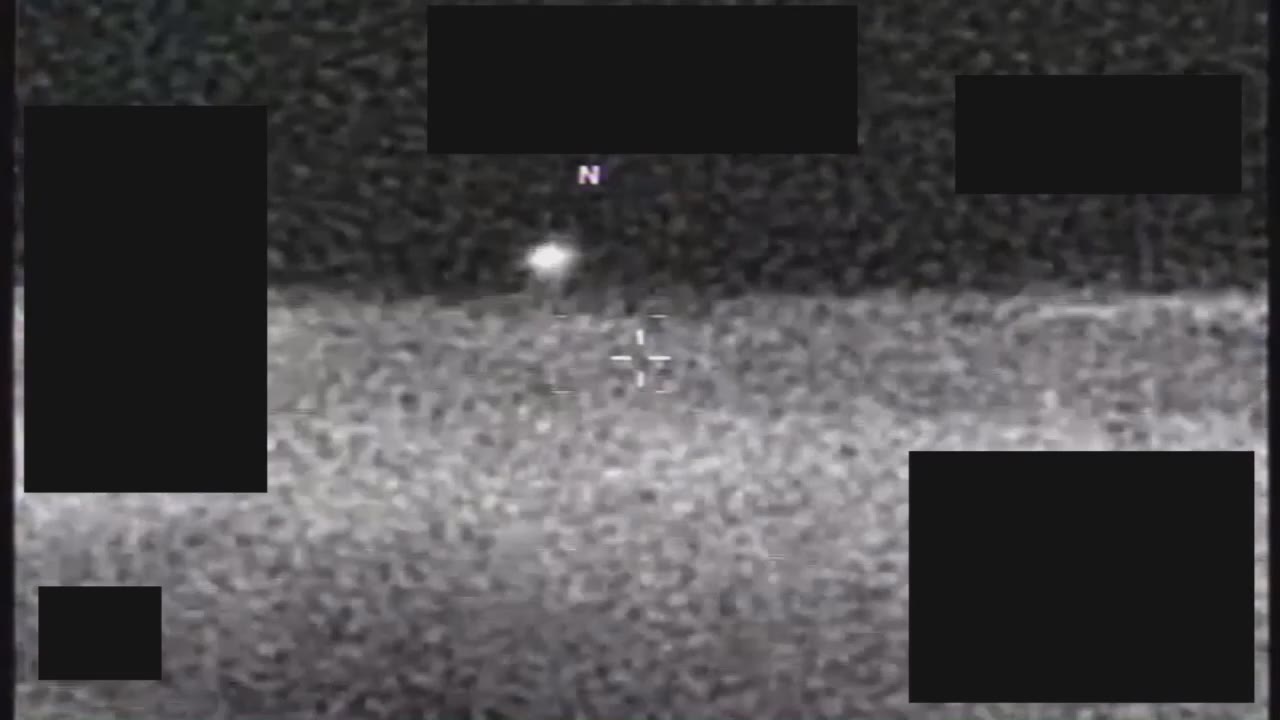 DOW-UAP-PR051のDVIDS公式映像 約60秒地点