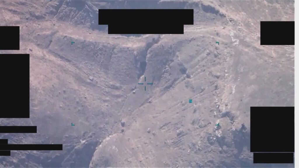 DOW-UAP-PR061のDVIDS公式映像 約57秒地点