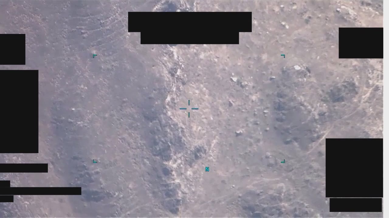 DOW-UAP-PR061のDVIDS公式映像 約143秒地点