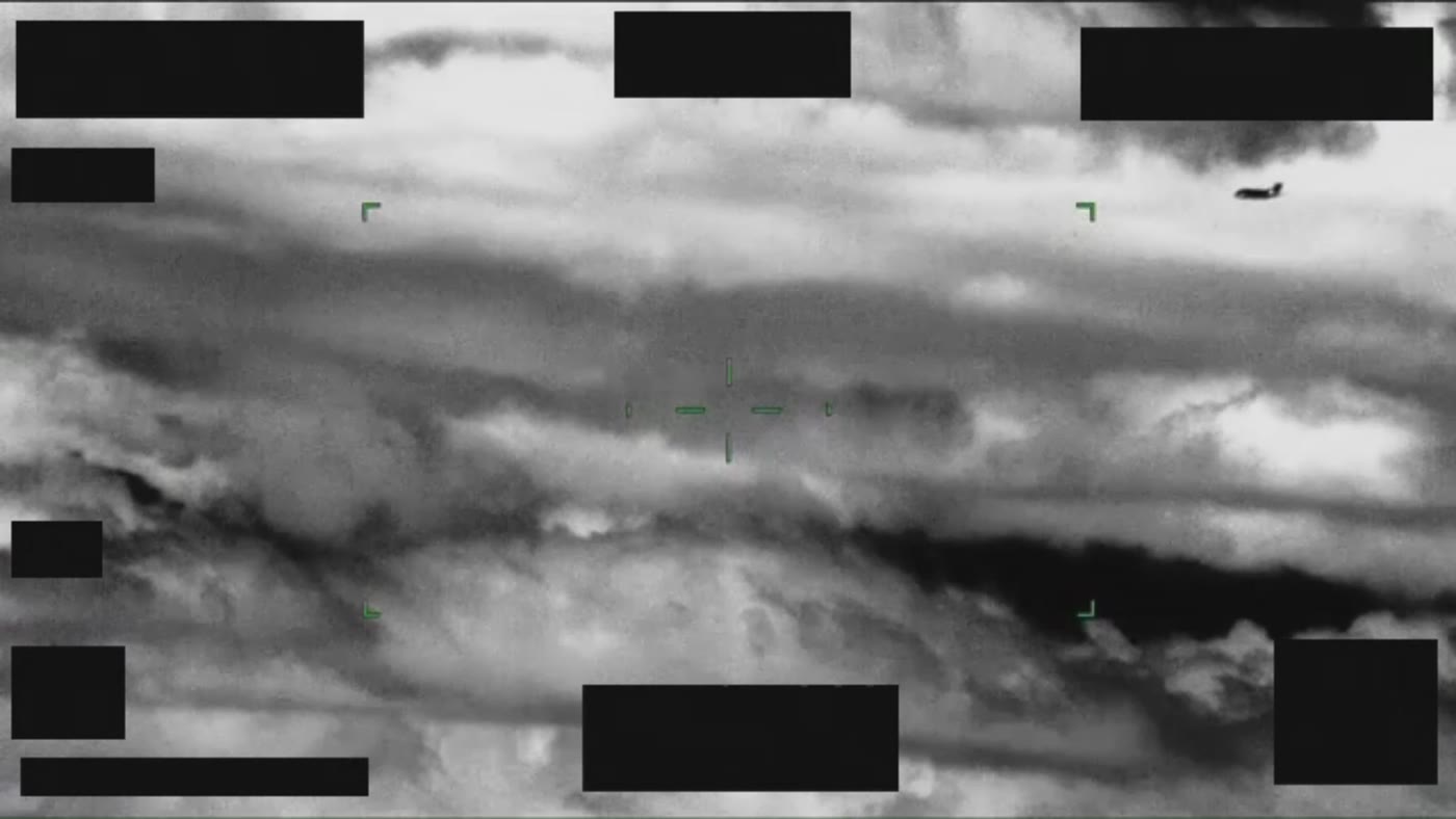 DOW-UAP-PR066のDVIDS公式映像 約9秒地点