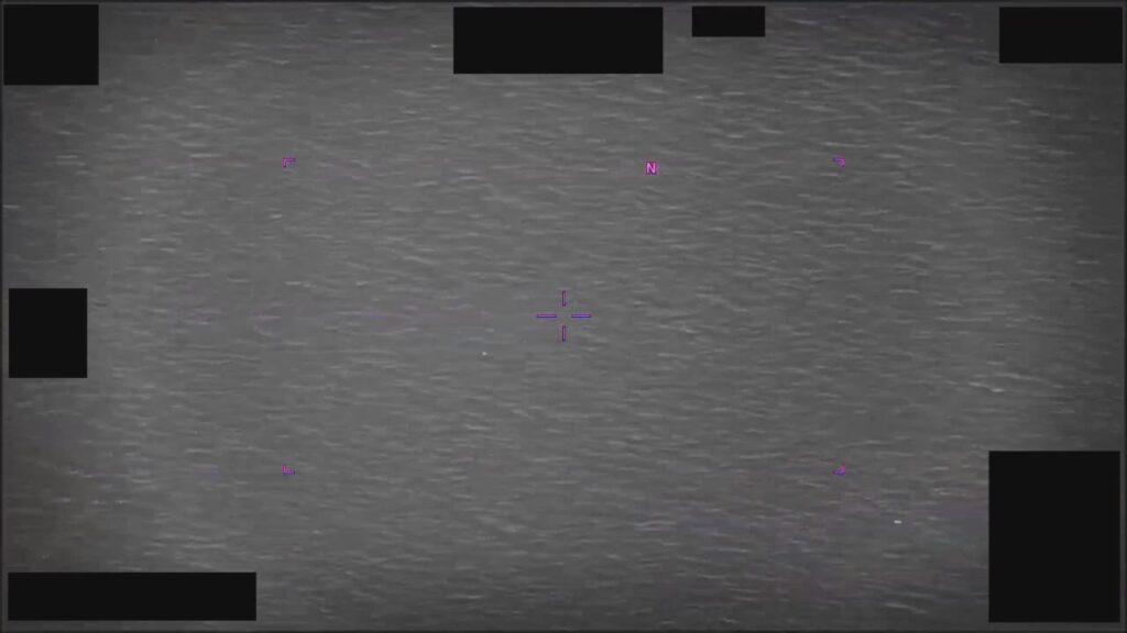DOW-UAP-PR067のDVIDS公式映像 約58秒地点