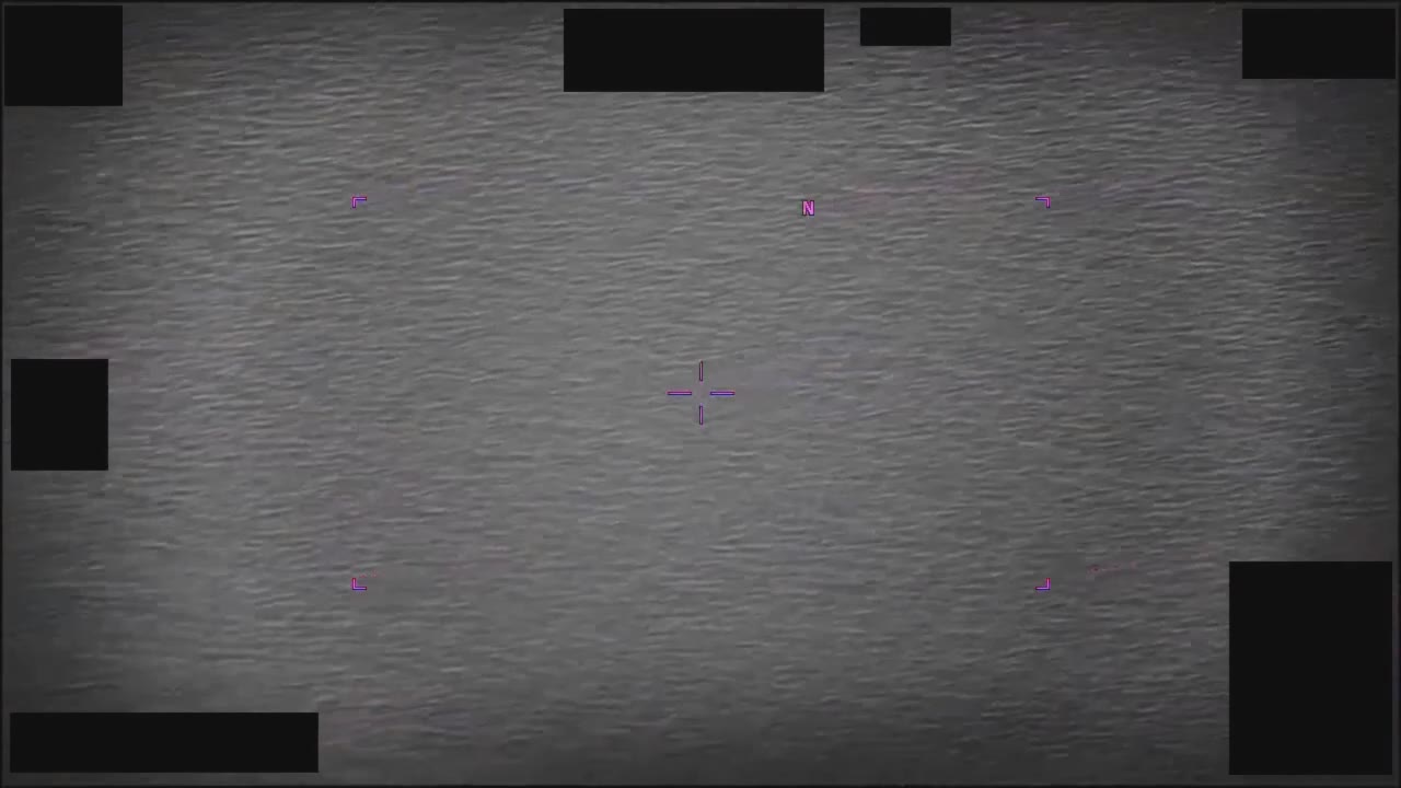 DOW-UAP-PR067のDVIDS公式映像 約145秒地点